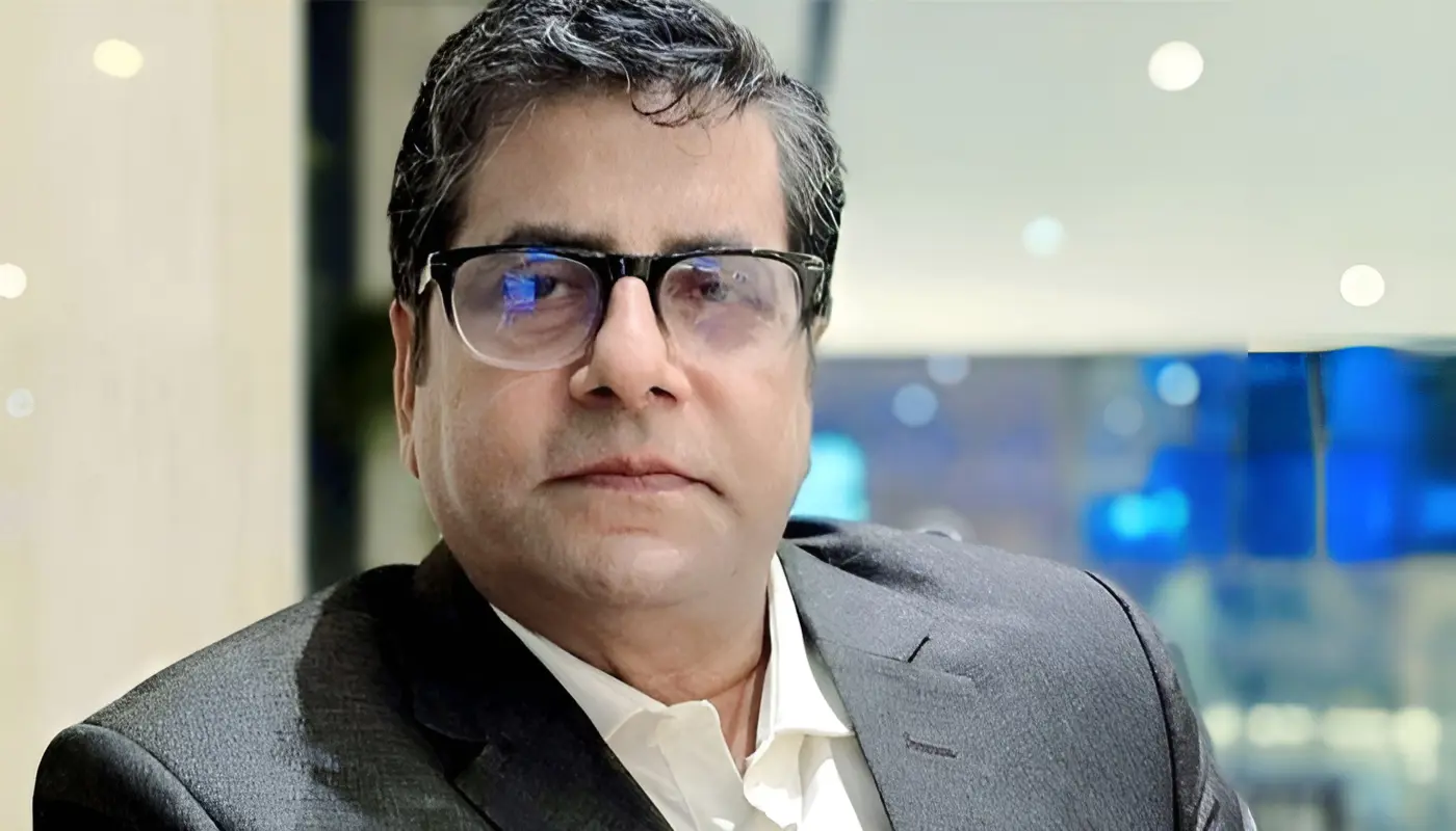 بنگلادیش میں سینیئر صحافی انیس عالمگیر کو ریاست مخالف سرگرمیوں کے الزام میں گرفتار